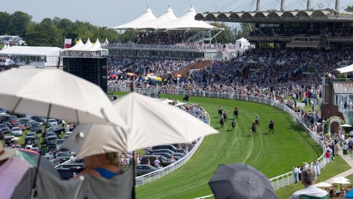 Horse racing at Goodwood